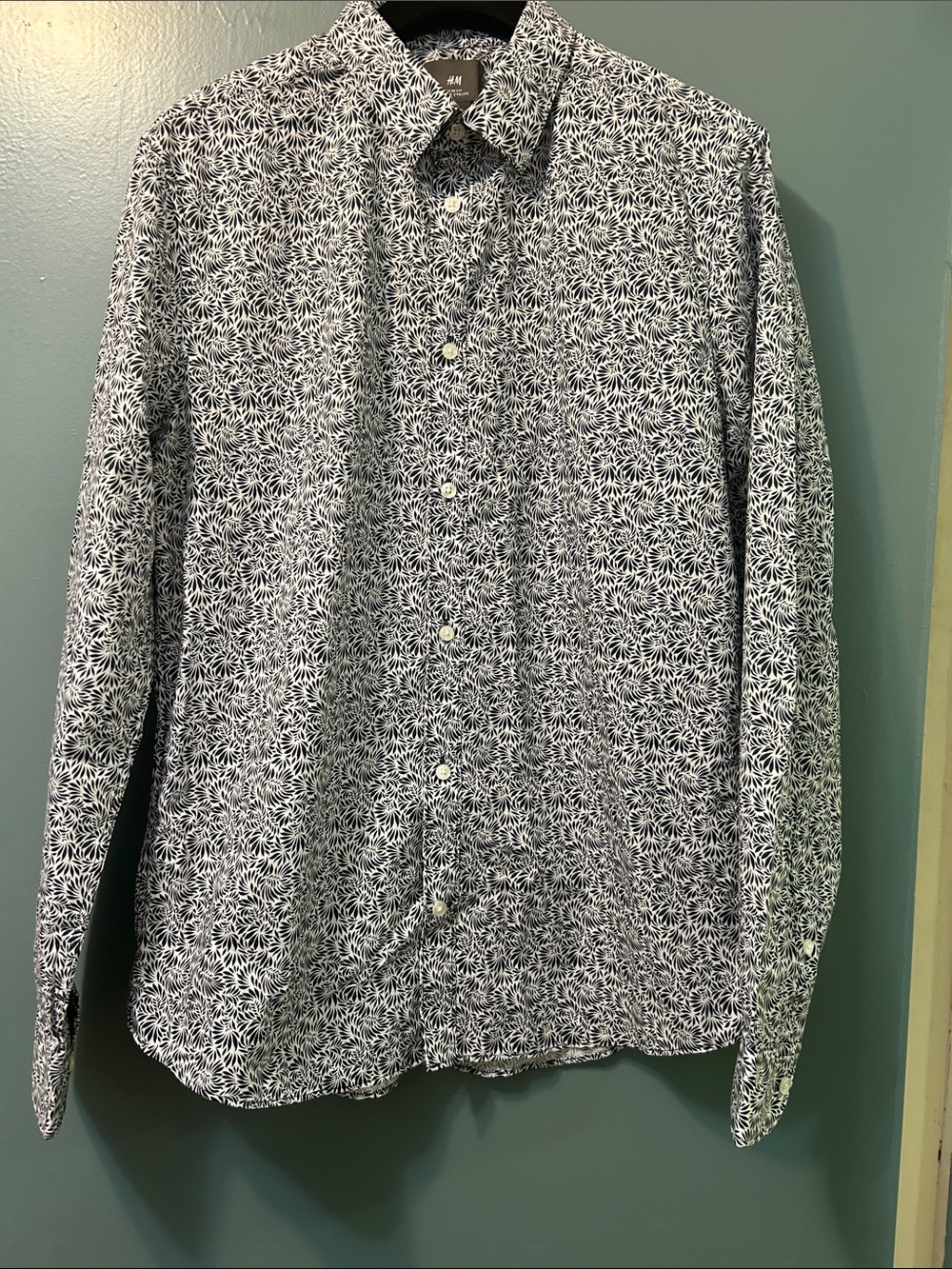 H&M Men's Slim Fit Blue & White Floral-Print Button-Down Shirt BRAND NEW w/ TAG